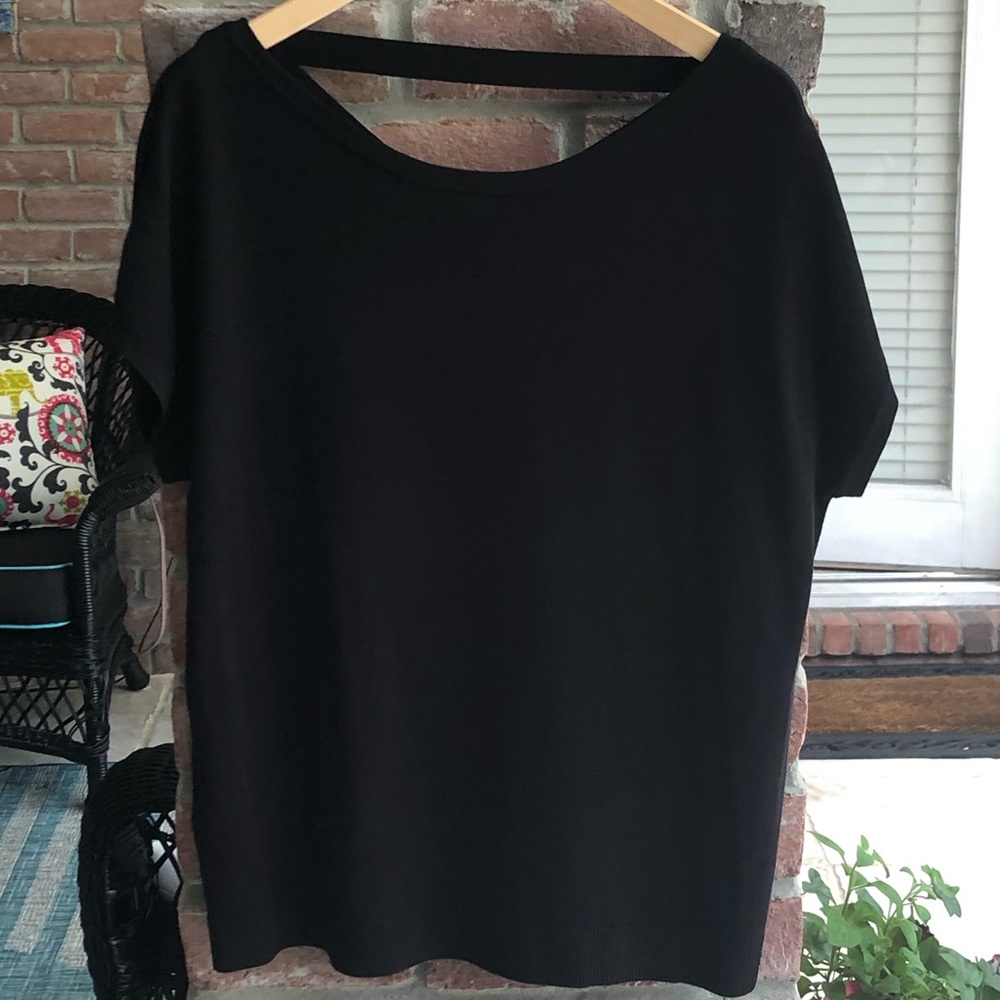 LOFT NWOT Black Medium Crossback S/S Top Soft